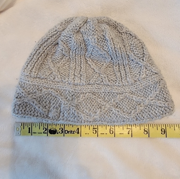 GAP Cable Knit Beanie - Picture 4 of 5